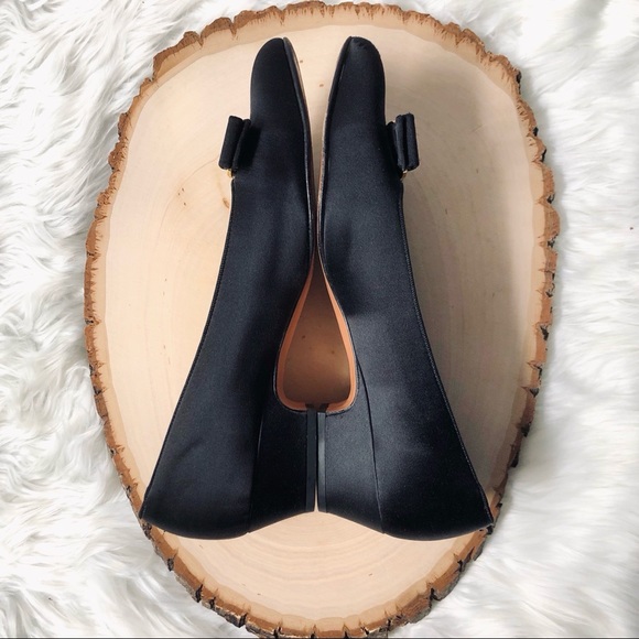 Salvatore Ferragamo | Black Satin Vara Pump - Picture 6 of 10